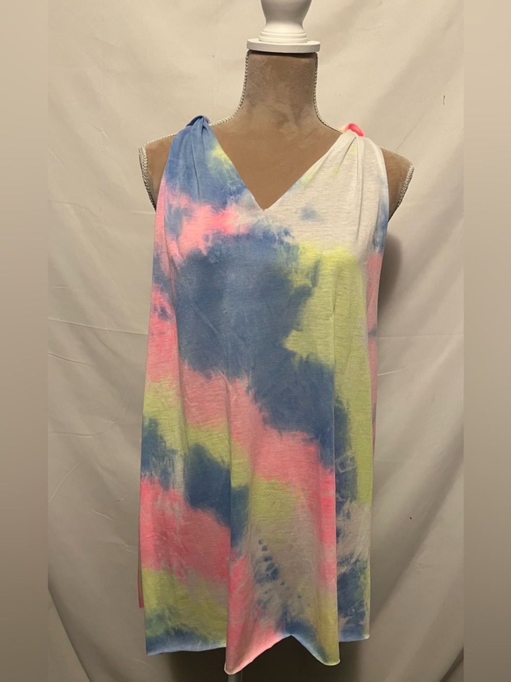 Tie-Dye Open Back Tank Top – Pastel Pink Blue Yellow | Flowy Boho Summer Top- M